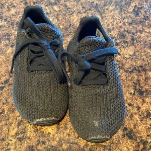 Black adidas shoes size 6 infant/toddler